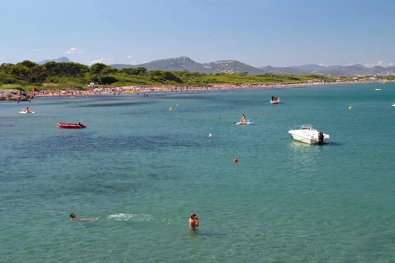 ***  Camping le Méditerranée Hyères France