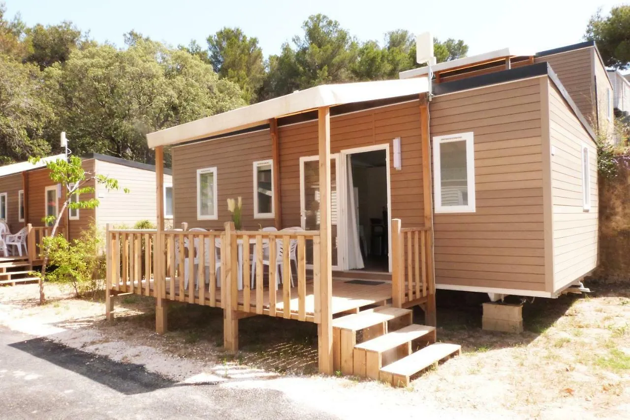 Camping Le Mediterranee Йер