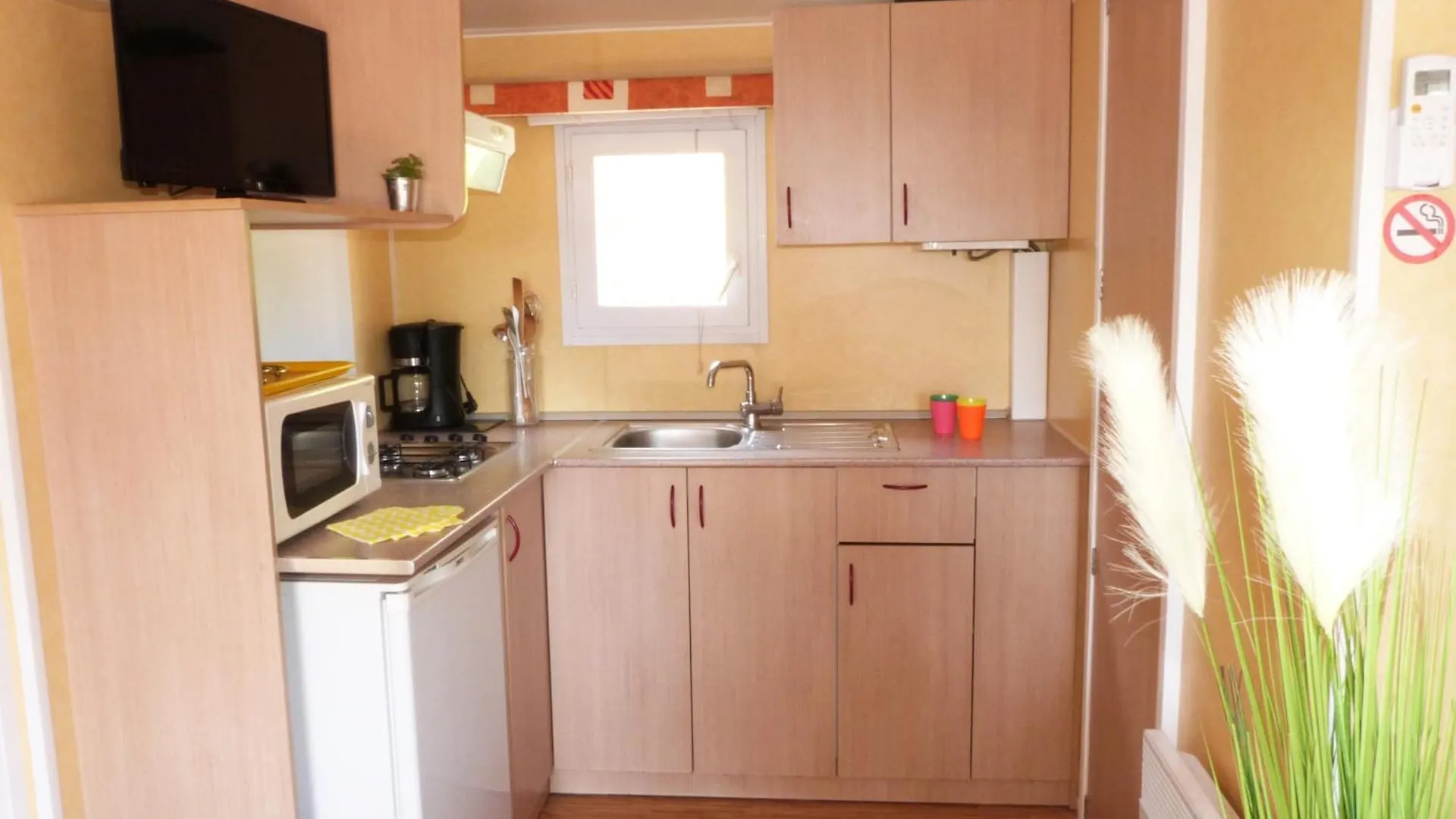 Camping Le Mediterranee Hyeres 2*,